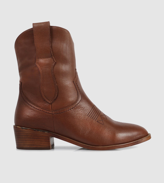 Valarie Ankle Boots by SempreDi