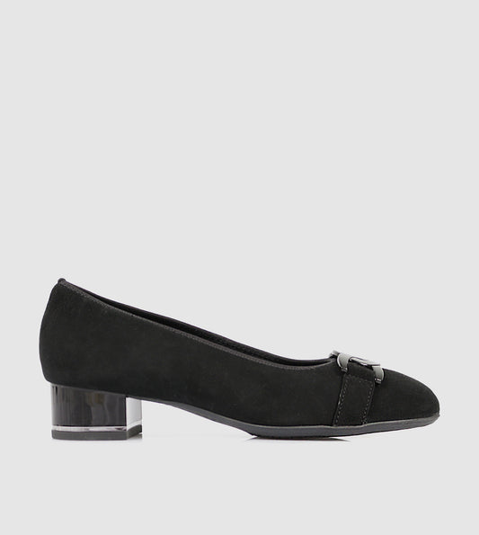 Albina Courtshoes by Ara
