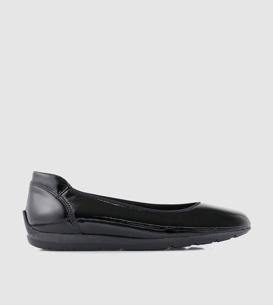 Ghulian Courtshoes by Ara