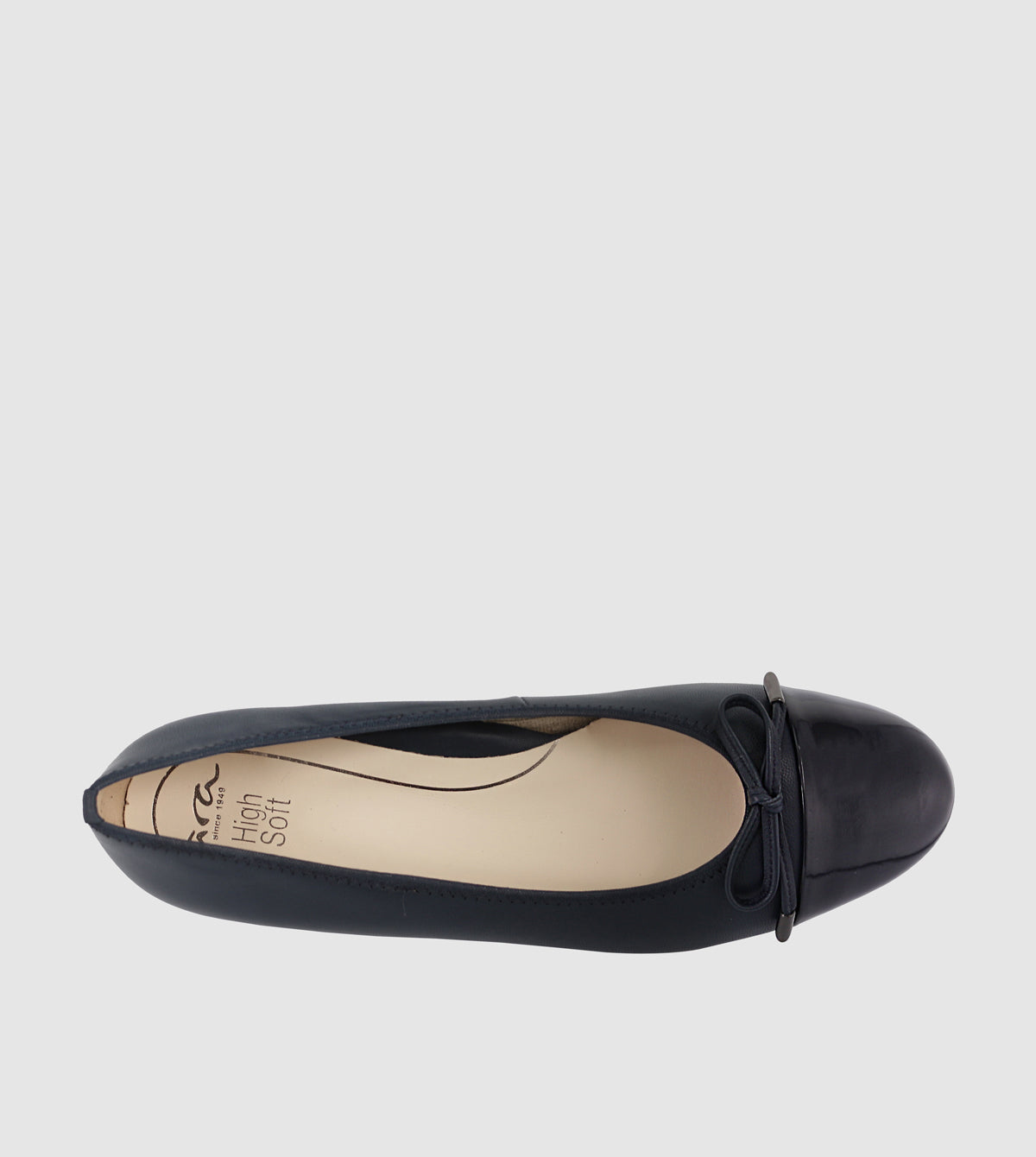 Dores Courtshoes by Ara