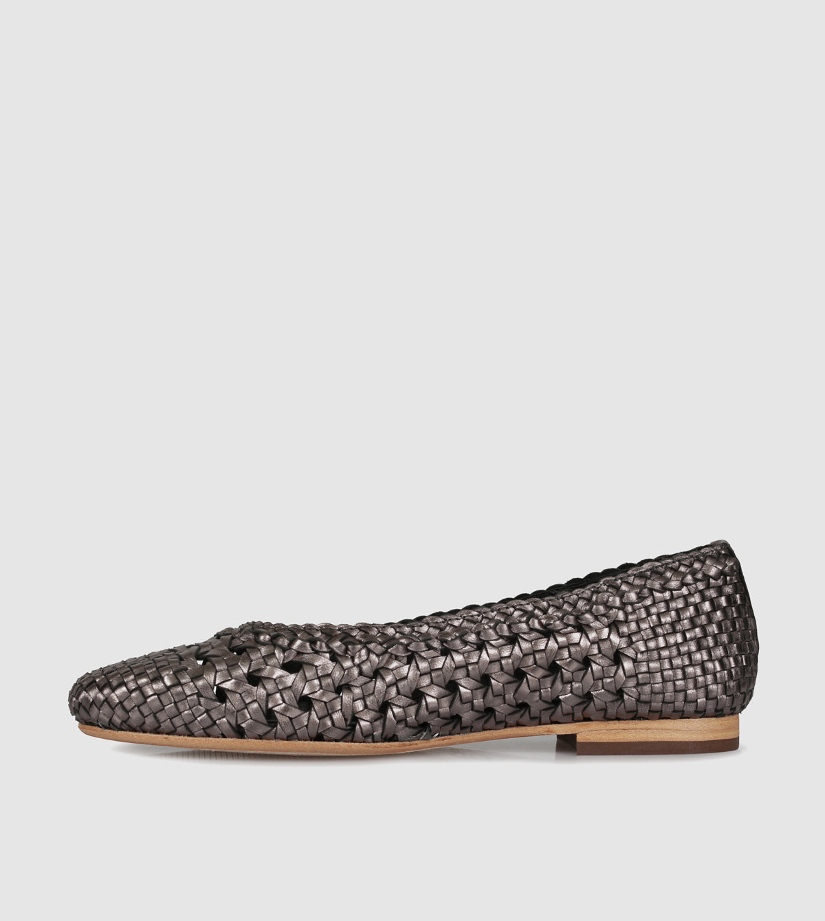 Arla Flats by Donna Piu