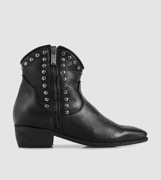 Texric Ankle Boots by Sempre Di