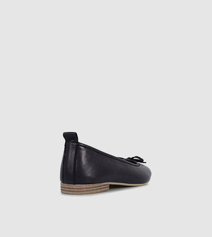 Hadlee Ballerinas by Sempre Di
