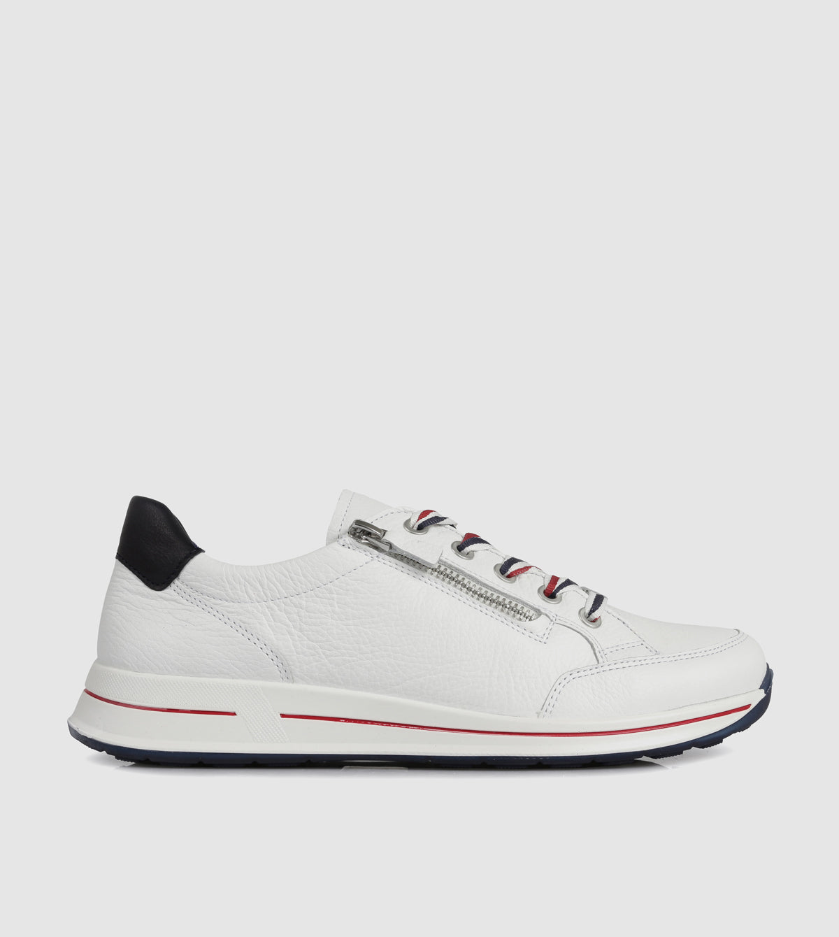 Enye-08 Low Top sneakers by Ara