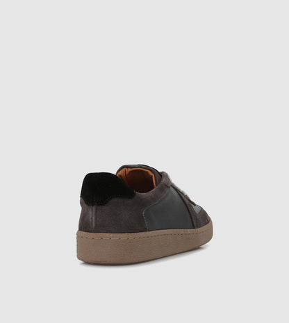Andreth Low Top Sneakers by S Sempre Di