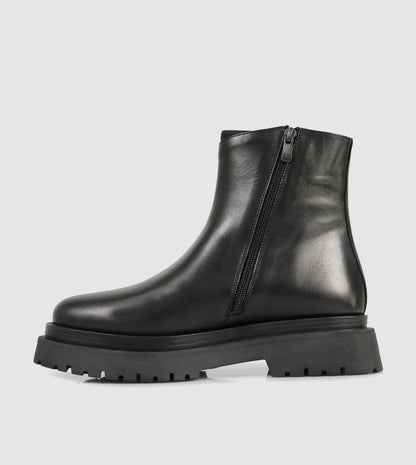 Teagan Ankle Boots by S Sempre Di