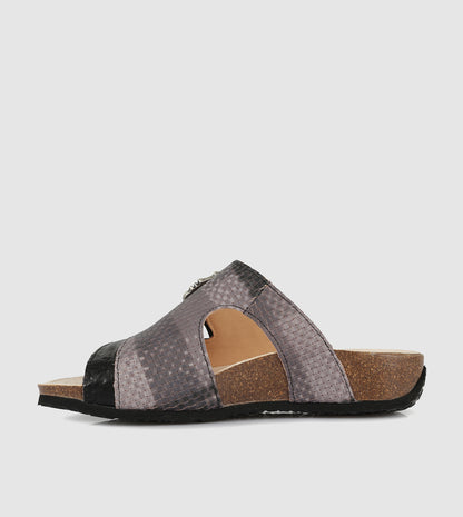 Geordi Slides by Think!