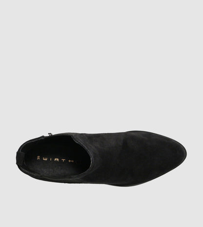 Helsa Chelsea Boots by Wirth