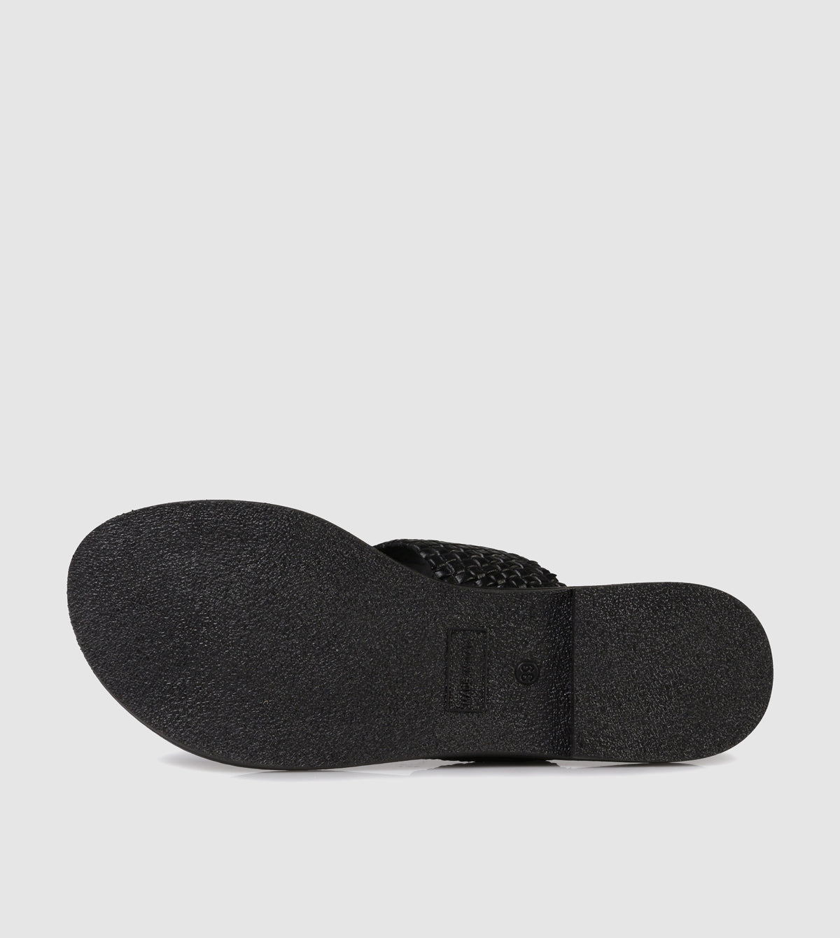 Leeland Flat Sandals by Sempre Di