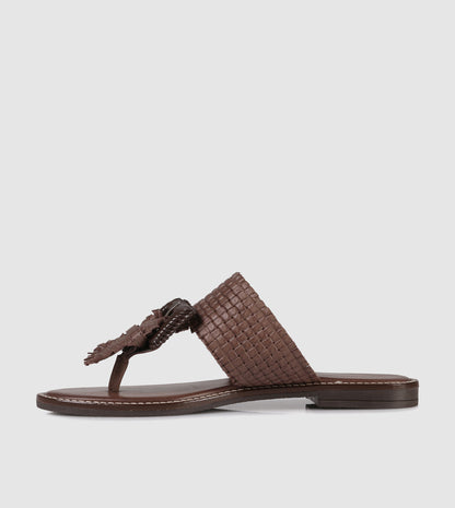 Leeland Flat Sandals by Sempre Di