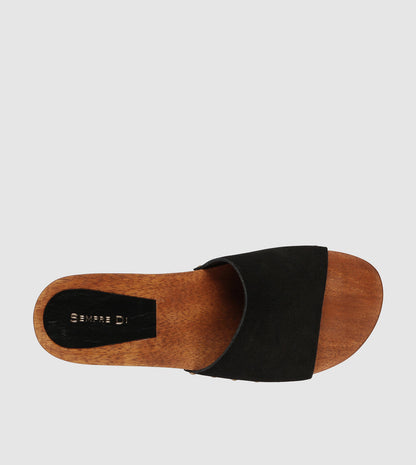 Shelley Clogs by Sempre Di
