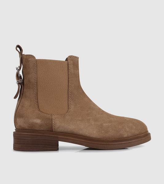 Zaphira Chelsea Boots by Sempre Di
