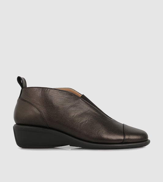 Lorna Ankle Boots by Relax