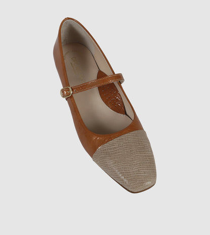 Jenah Courtshoes by Relax