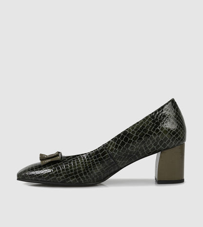 Triana Courtshoes by Relax