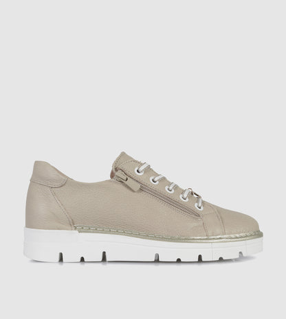 Dersey Low Top Sneakers by Neo