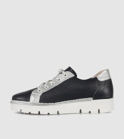 Dersey Low Top Sneakers by Neo
