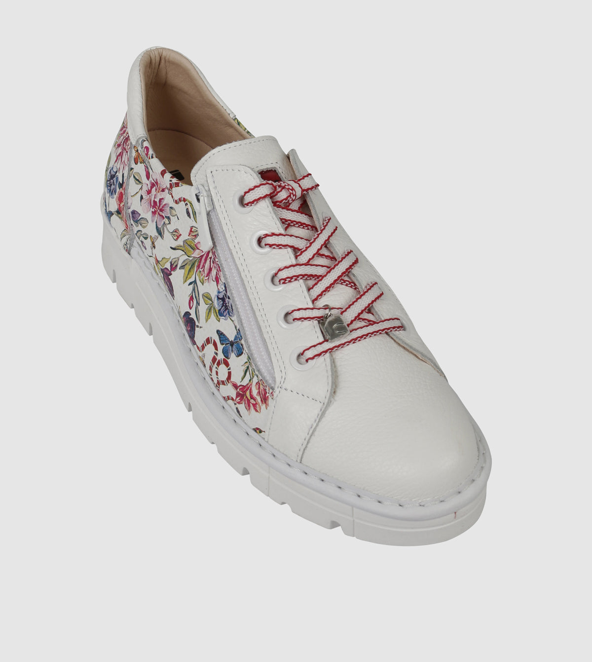 Dersey Low Top Sneakers by Neo
