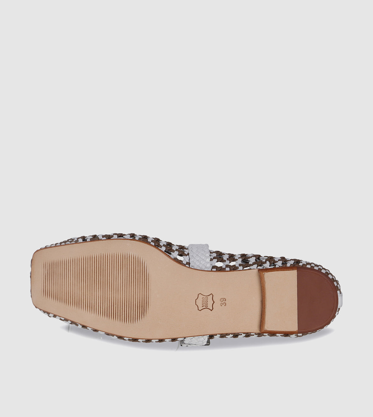 Julia Ballerinas by Beau Coops