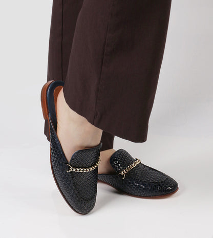 Kate Mules by Brando