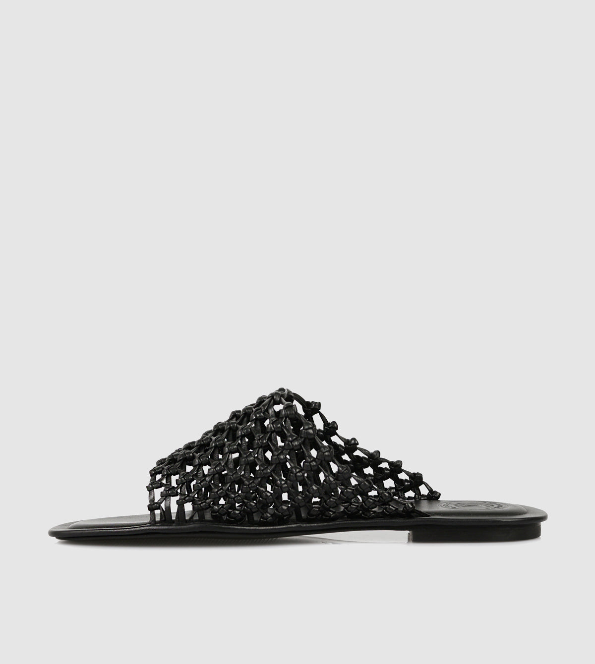 Nesso Slides by Beau Coops
