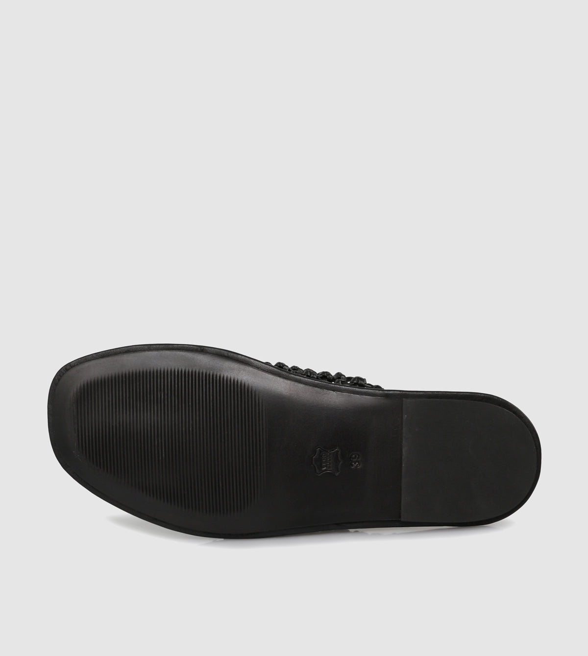 Nesso Slides by Beau Coops