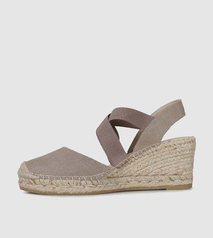 Pola Wedge Sandals by Vidorreta